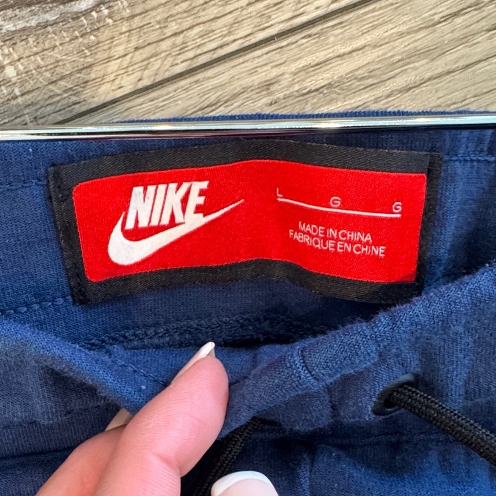 Nike Deep Blue Men's Joggers with Black Accents - Picture 3 of 6